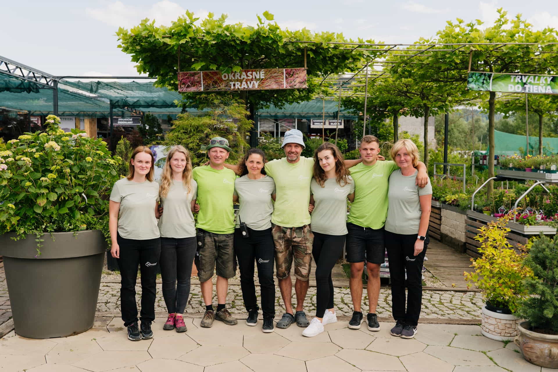Záhradné centrum predajcovia v záhradníctve | záhradníctvo garden team Záhradné centrum predajcovia v záhradníctve