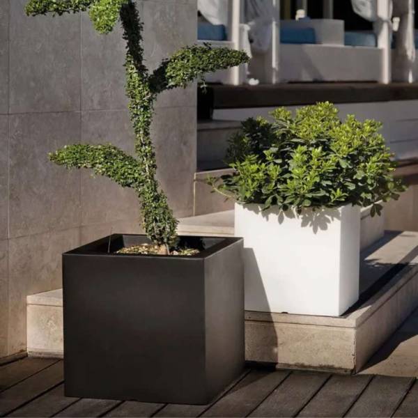 Exkluzívny kvetináč Square Atlantis XXL Dark Anthracite