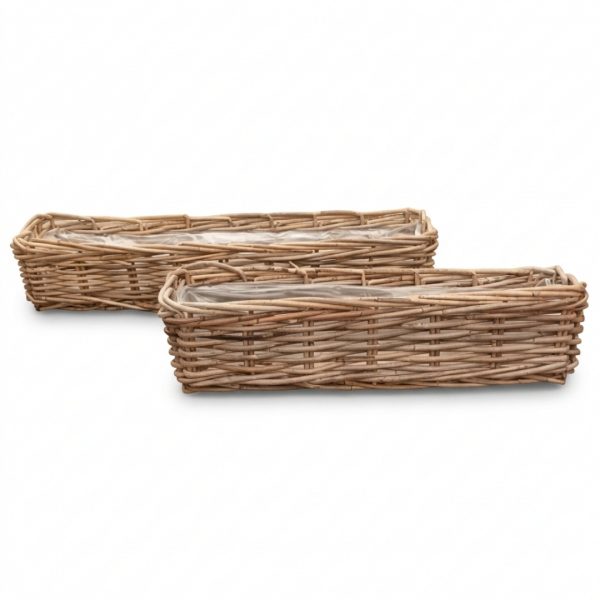 Podlhovastý pletený ratanový truhlík s vnútornou fóliou v sade dvoch kusov na výsadbu kvetov a byliniek.